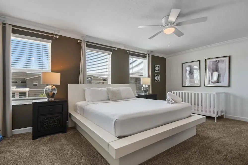 Lake View Cozy Home w/ Pool & Games Near Disney