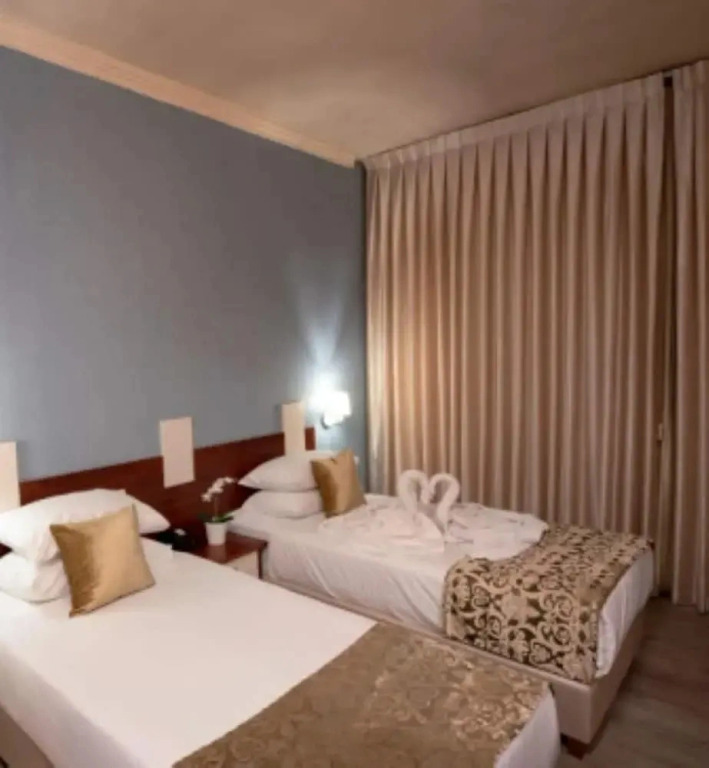 Aristocrat Hotel