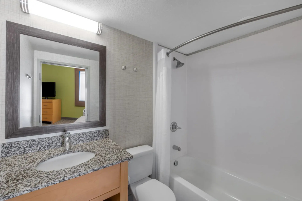 Holiday Inn Express & Suites Wheat Ridge-Denver West by IHG
