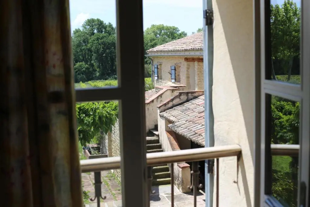 DOMAINE de MAS CARON Gîte 4* au pied du Ventoux en Provence