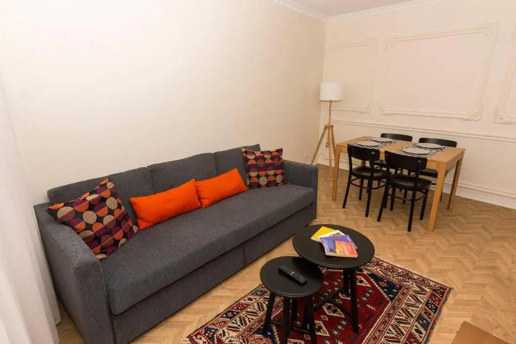 Yakamoz 2 BR Stylish House with garden in Kadikoy