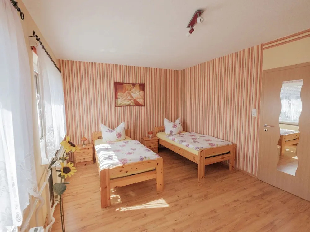 Beautiful Apartment With Romantic Garden and Cosy Terrace