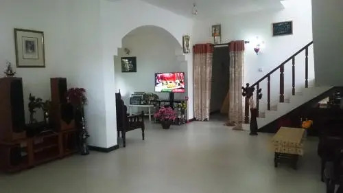 Kavirose Holiday Home