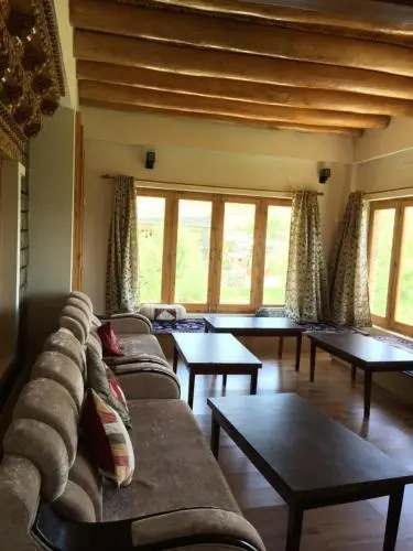 Heschuk Guest House
