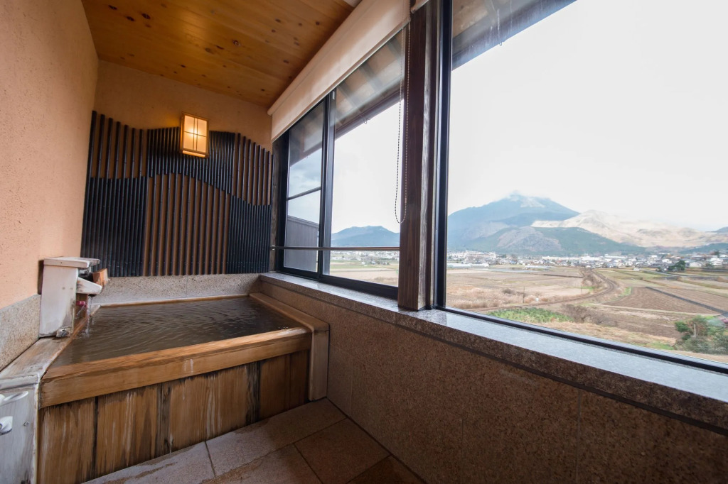 Yufuin Onsen Toshoan