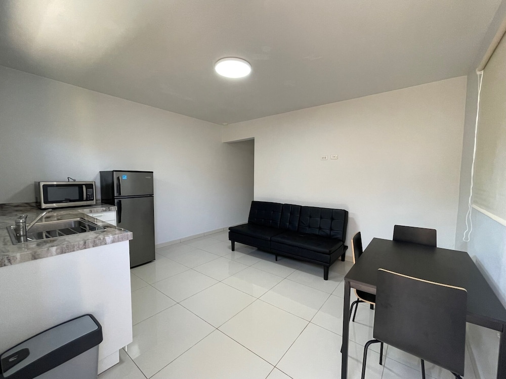 Seroe Patrishi 11 Apt 7