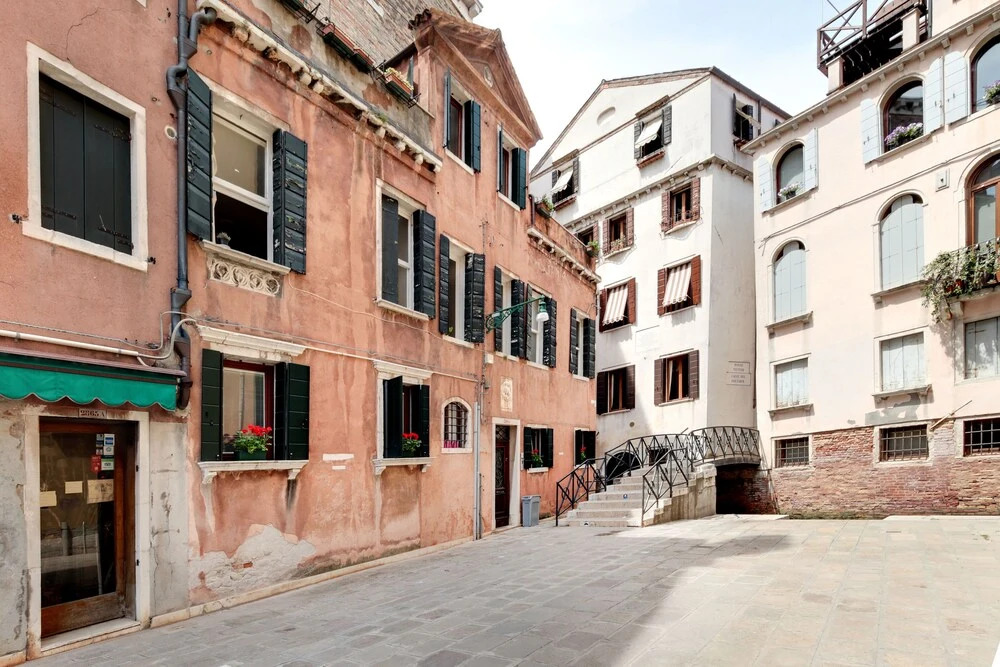 Santo Stefano Accademia Apartment Venice