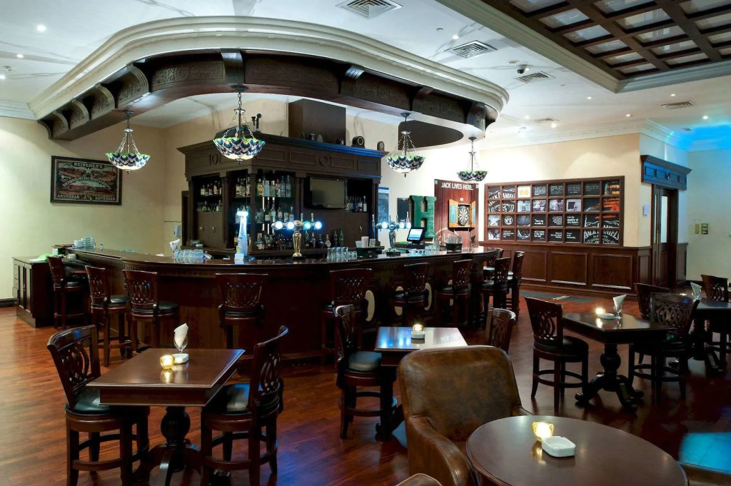 Sunday Hotel Holiday International Dubai