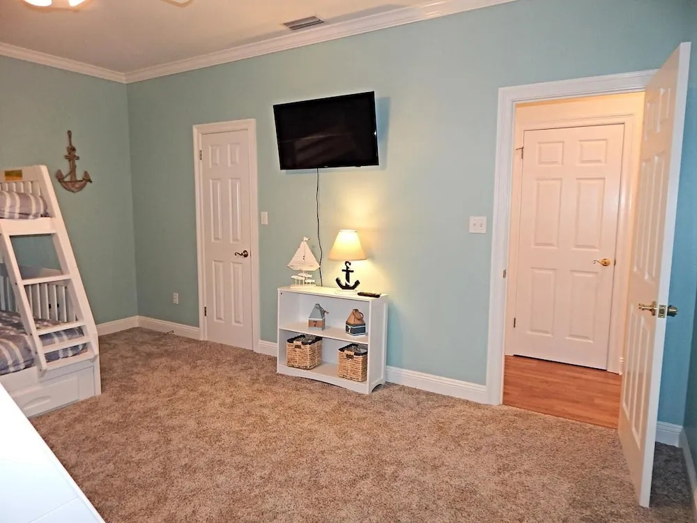 033 Royal Sunset 3 Bedroom Home