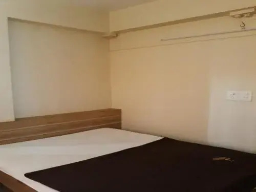 Hotel Girish Kolhapur