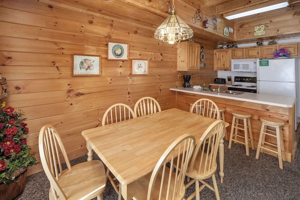 Black Bear Hideaway by Eagles Ridge Resort