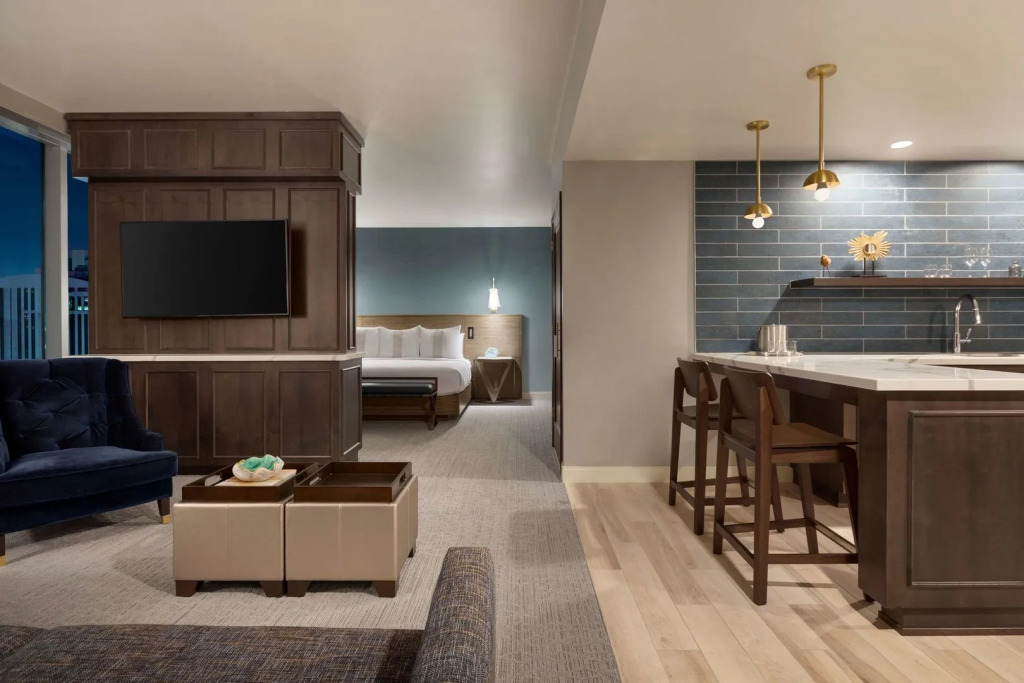 Carte Hotel San Diego Downtown, Curio Collection By Hilton