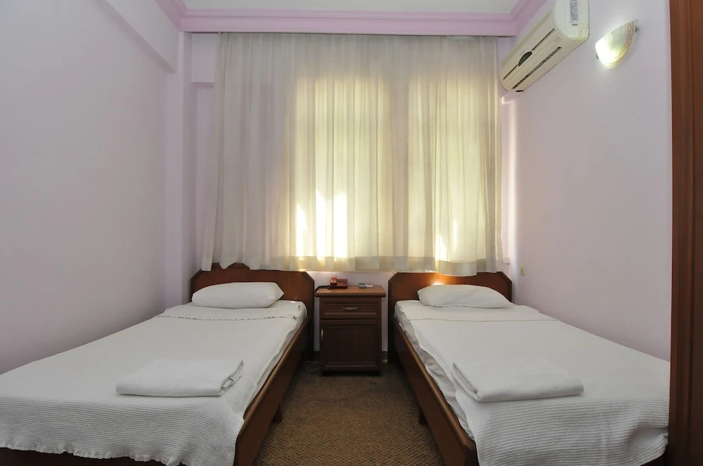 Marine Point Hotel
