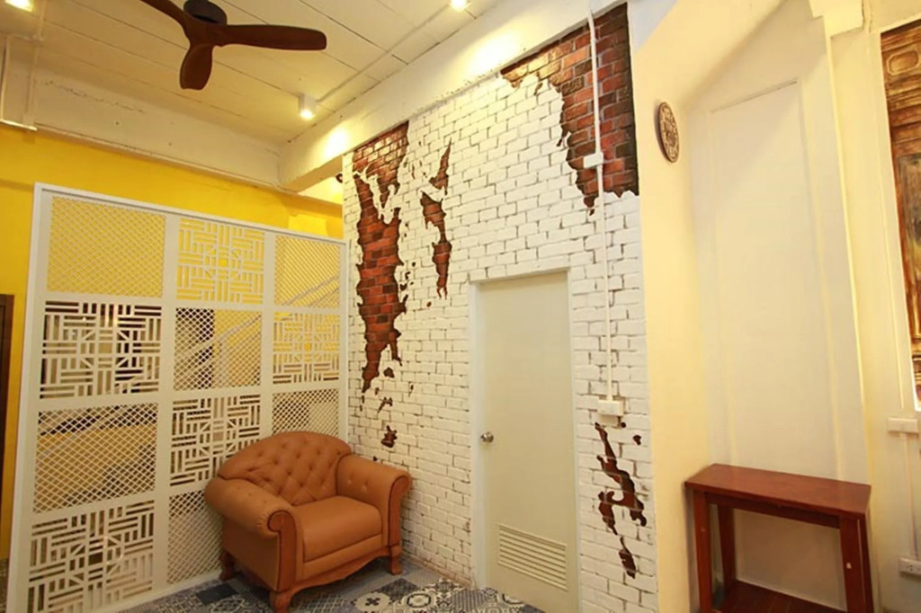 Sino Hostel Kata