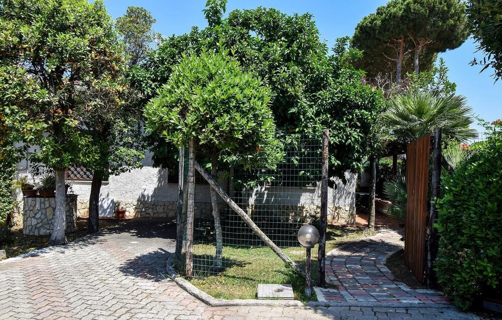Awesome Home In Terracina With Wifi