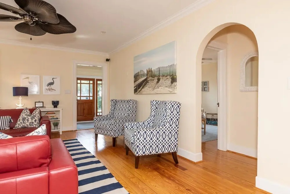 Charming 3 BR North End Beach Cottage One Block to the Beach Private Parking Private Backyard 1478
