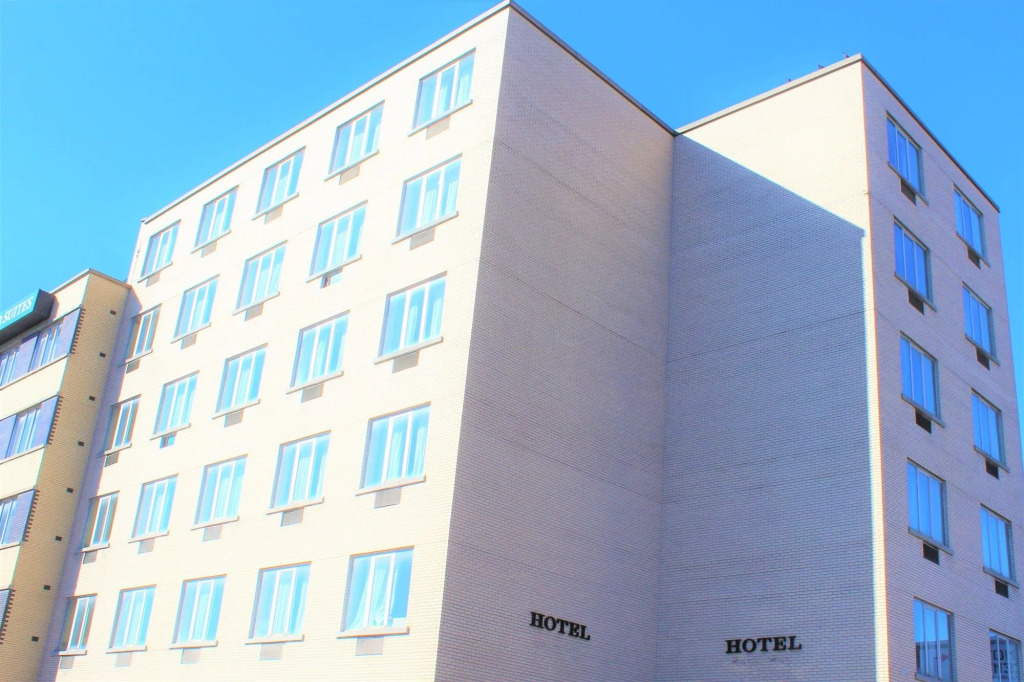Empire Suites