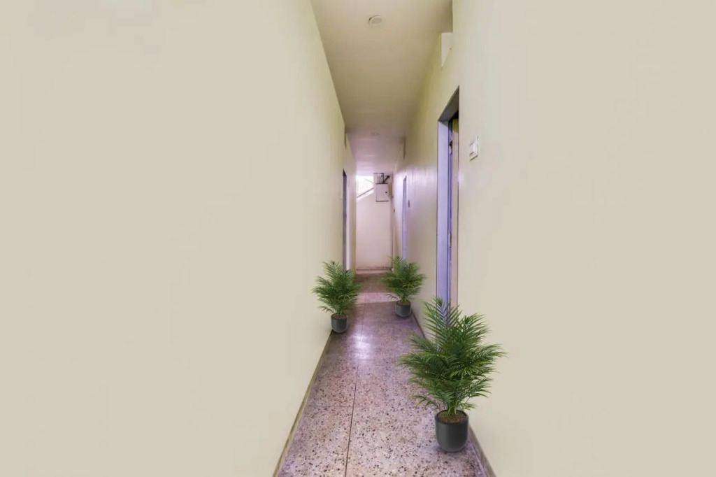 Spot On 700249 Hotel Amaravathi Residency
