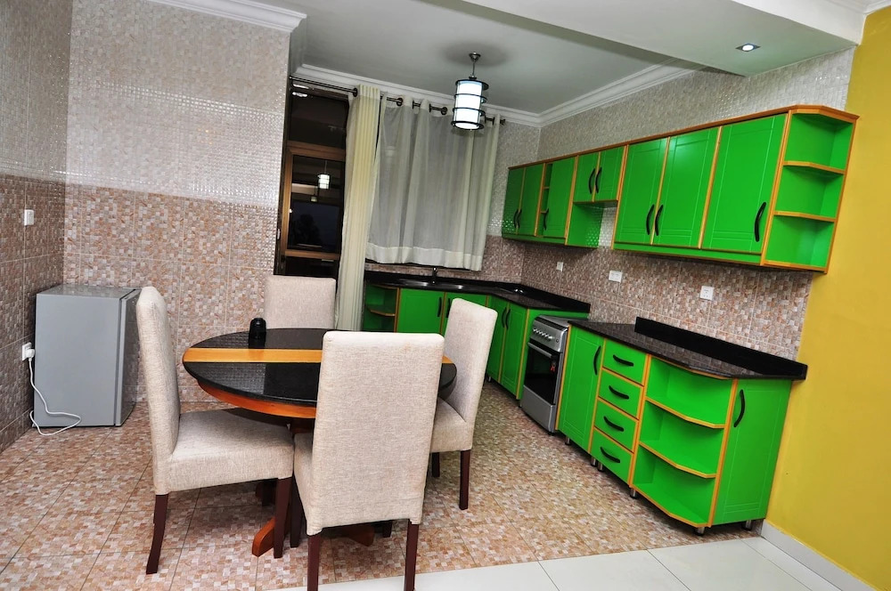 Rezider Apartment
