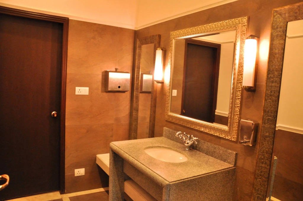 Hotel Rock Manali -A Unit of Akhnoor Hotels Pvt Ltd