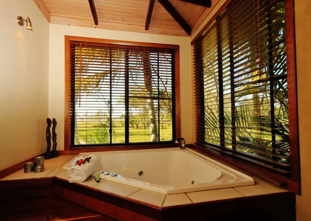 Lake Weyba Cottages Noosa