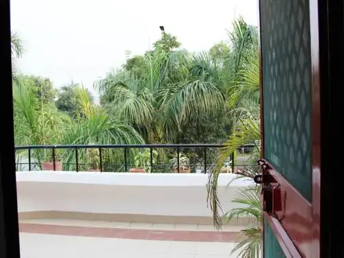 OYO 2496 Hotel Sparsh Inn