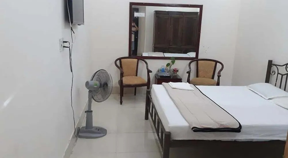 Bong Mai Thai Hoa Hotel