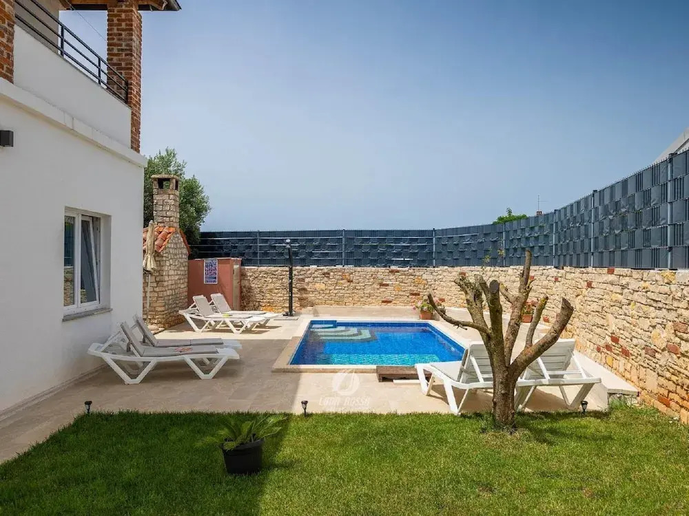 Comfortable House With Private Swimming Pool