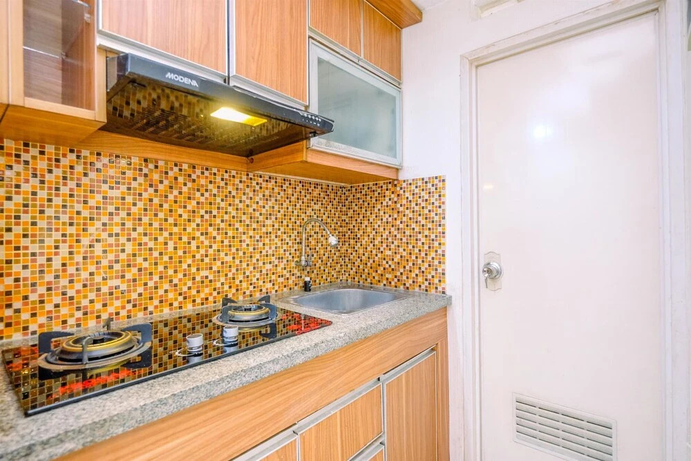 Cozy Stay 2BR Apartment at Bogor Valley By Travelio