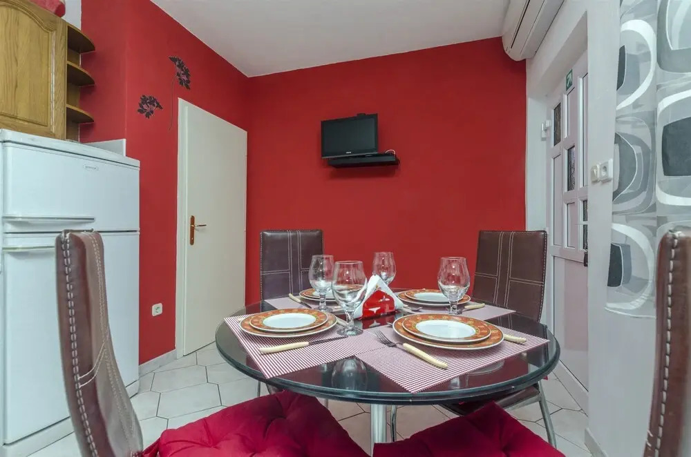 Apartments Ita - Postira