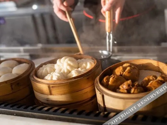 Отель Dongying Plaza Le Peng