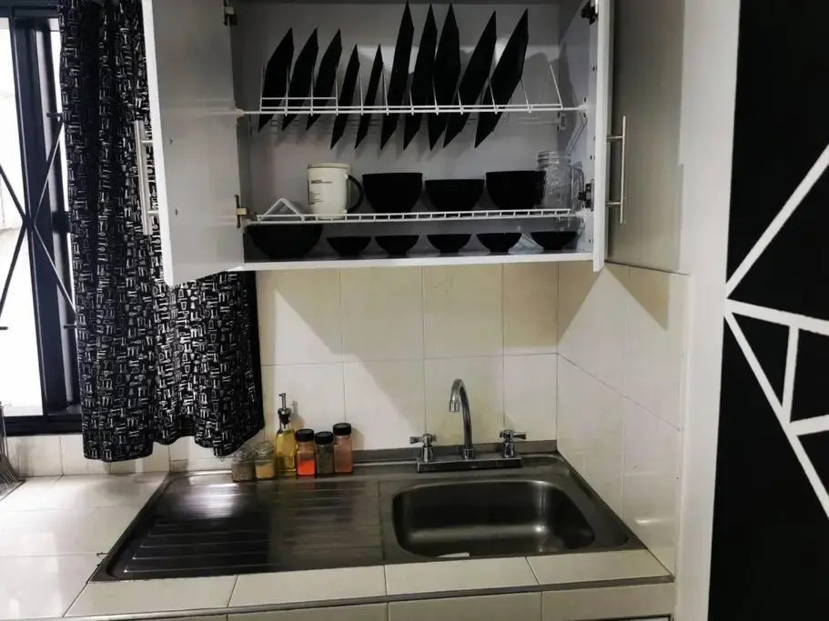 Hermoso apartamento en el centro historico de San Gil, junto a agencias de turismo, restaurantes, Gallineral, transporte, supermercado, panaderia, parking I 2