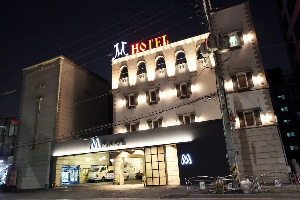 M Stylish Hotel