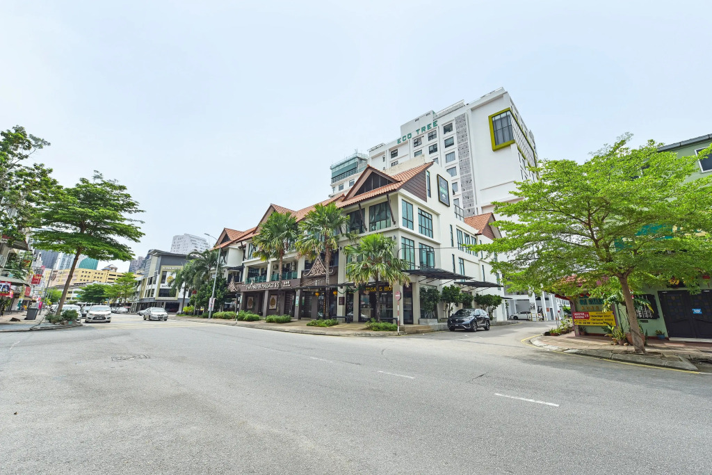 Ideals Hotel