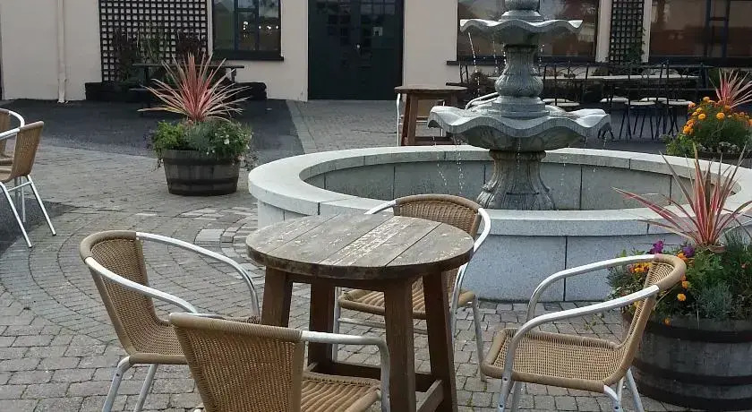 Cedars Hotel