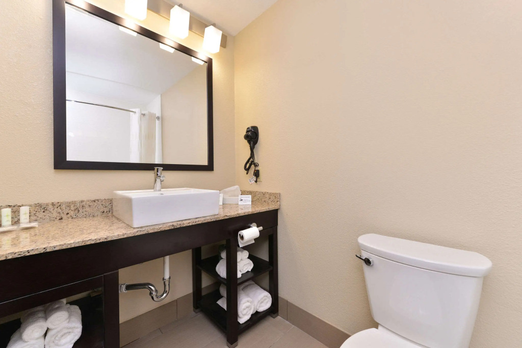 Comfort Suites Columbus