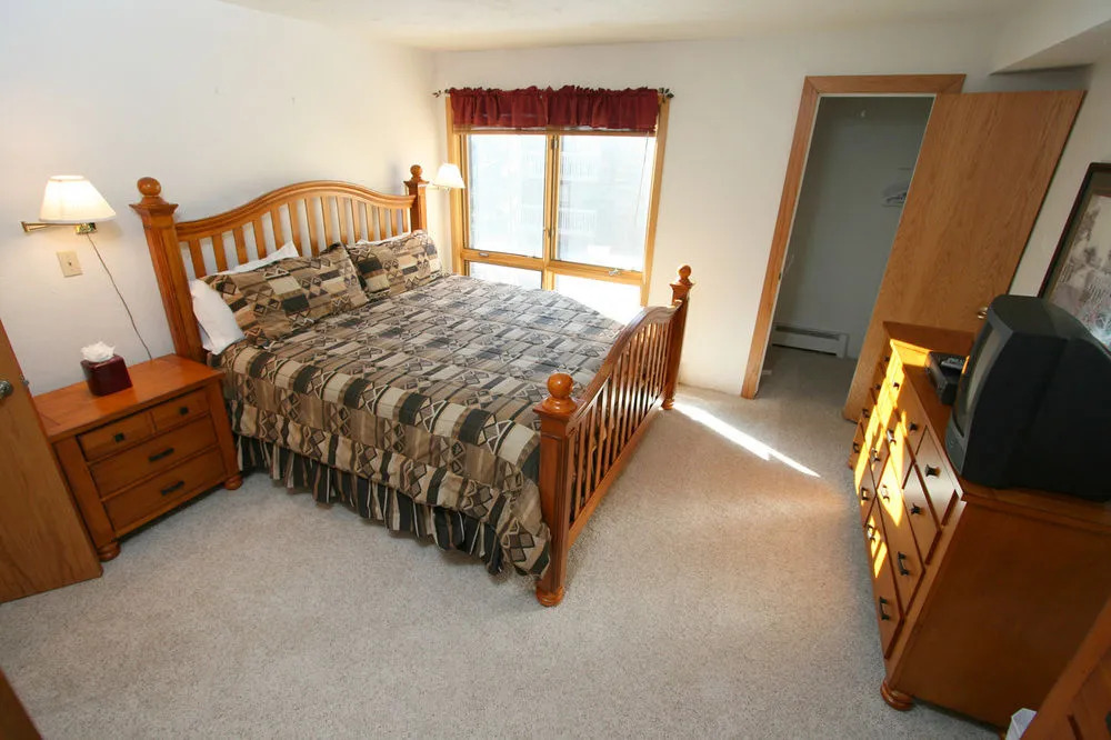 Breakaway West Condominiums