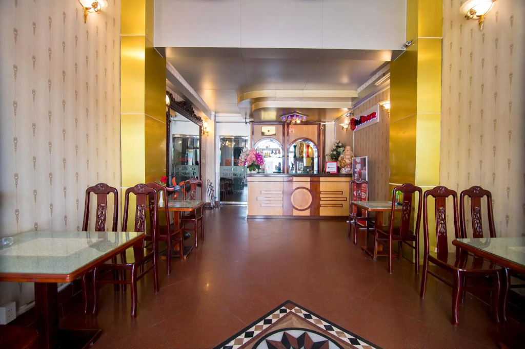 Tan Hoang Long Hotel District 5