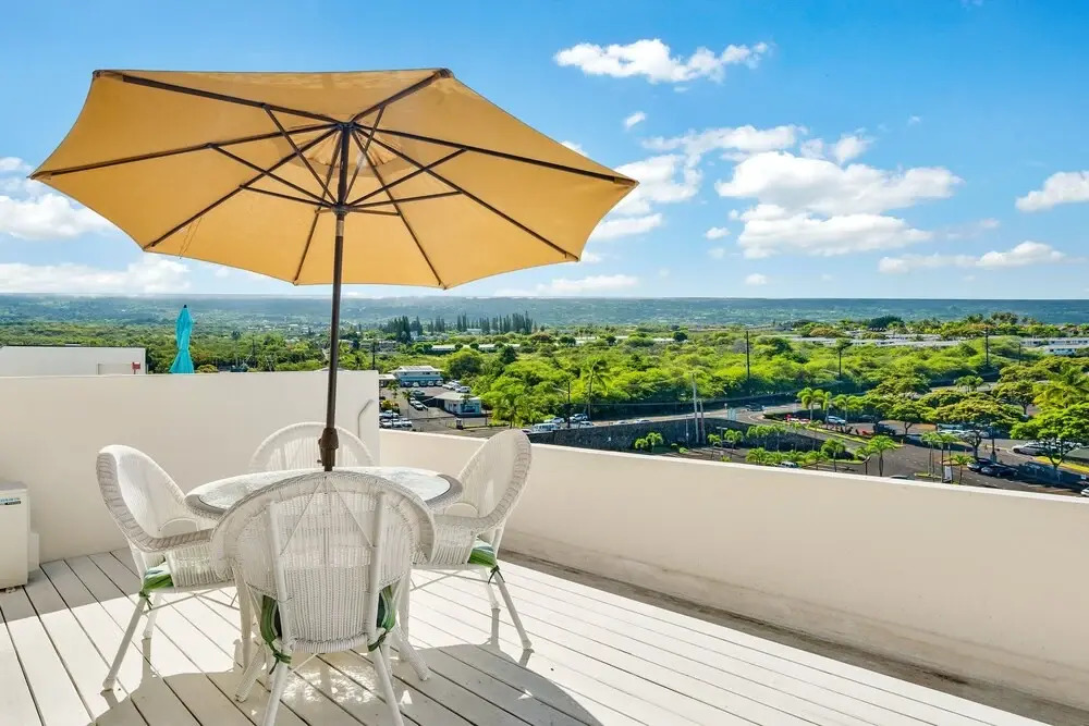 Kona Alii Penthouse 710 2 Bedroom Condo