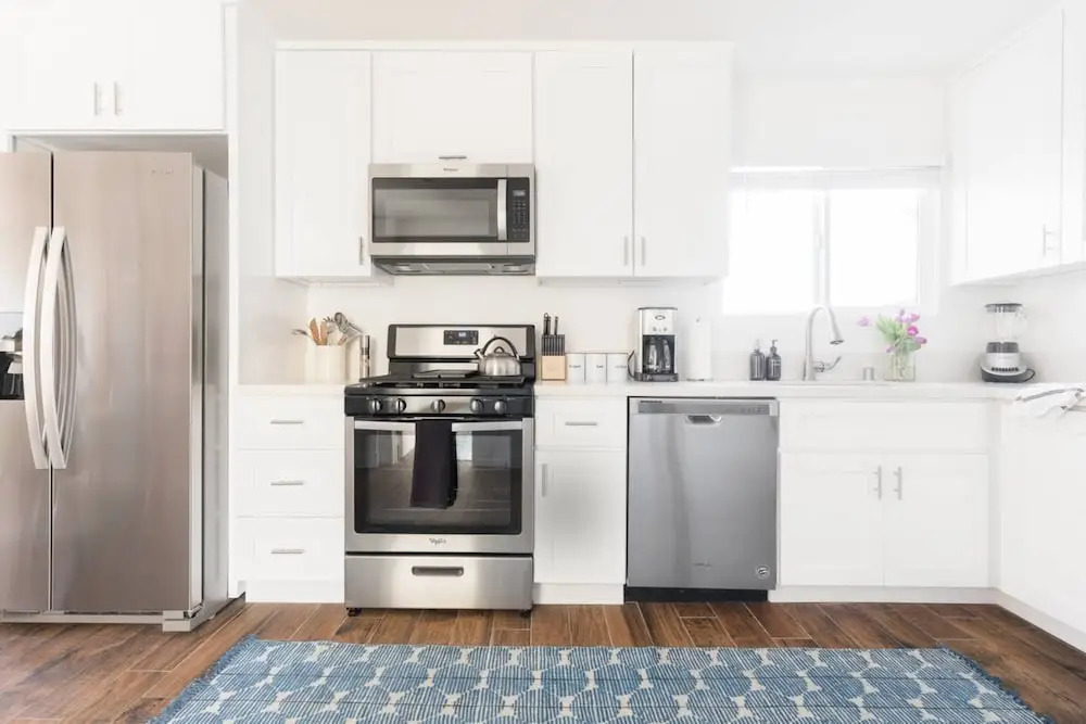 Grant Hill 2 Unit Buyout by Avantstay 7 BR 2 Unit Home w/ Patio