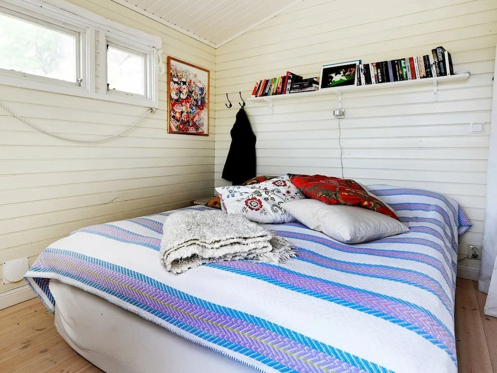 5 Person Holiday Home in Tanumshede