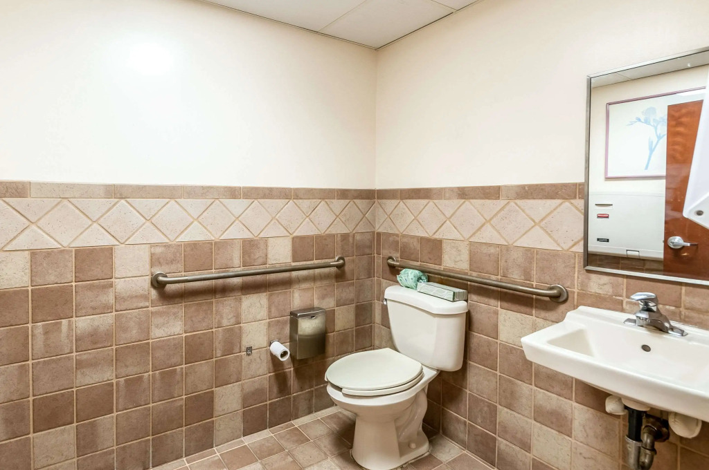 Econo Lodge Inn & Suites Middletown - Winchester South