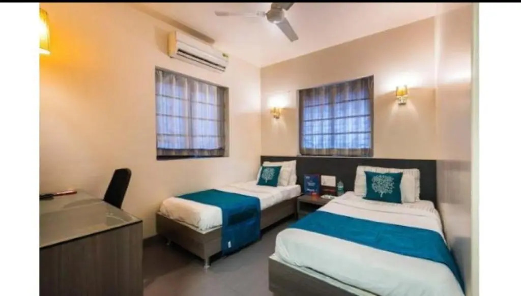 Apollo Guest House - Colaba Causeway