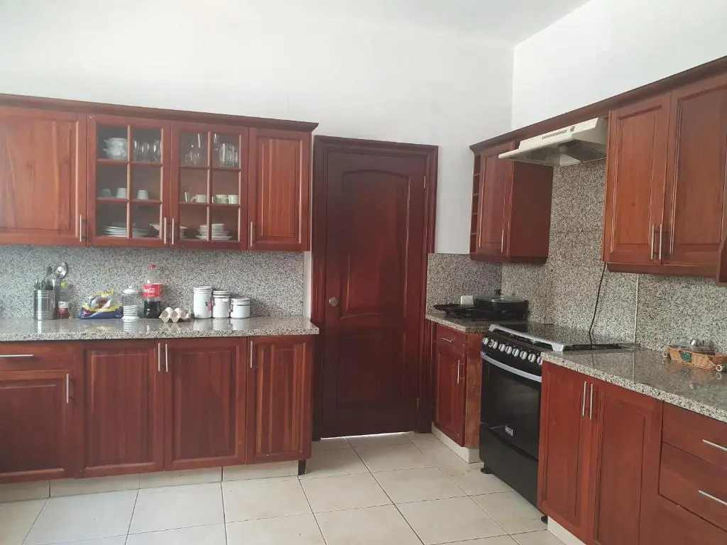 Villa For Parties And Meetings