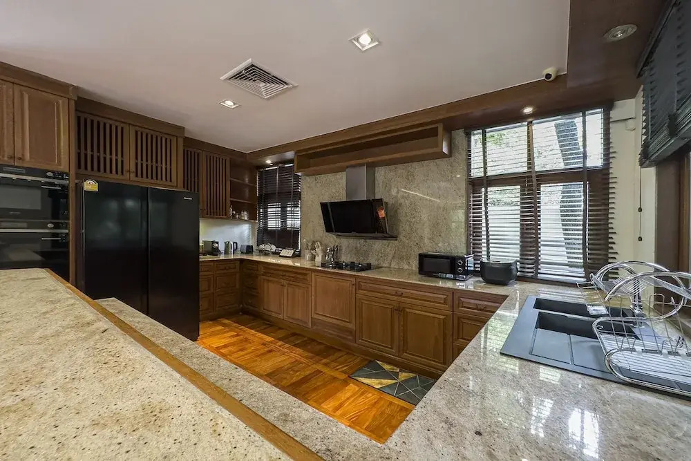 Executive 4 Bed Pool Villa - VTM