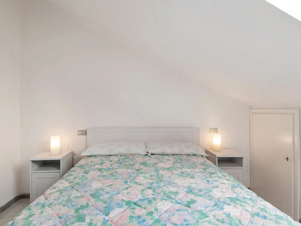 Apartment in Cassinelle With Garden & BBQ