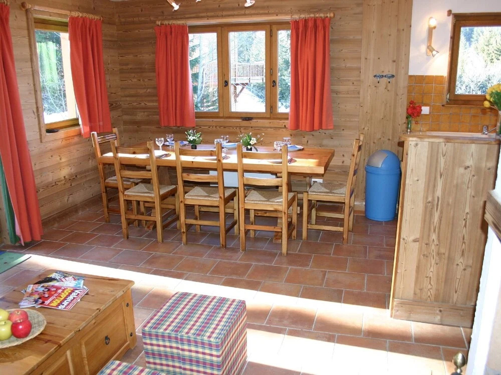 Traditional Chalet in the Large 3 Vallées Near the Slopes