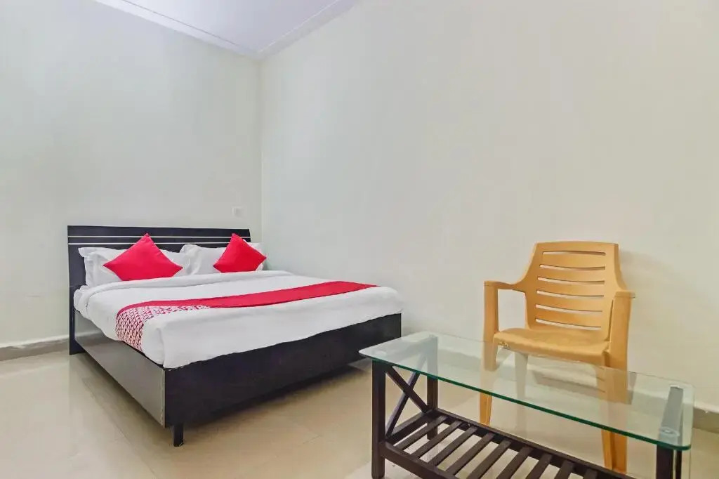 Savera Holiday Home by OYO Rooms