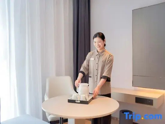 Lavande Hotel Qingdao Jimo North Station Clothing City Store