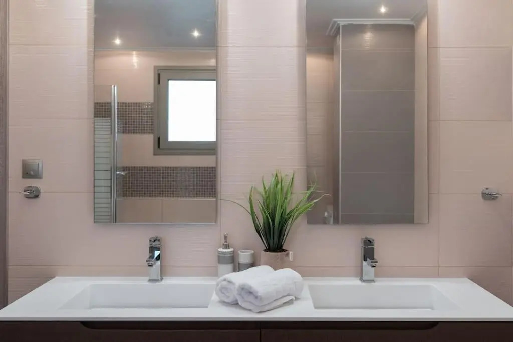 ''Aeolos'' Luxury Villa